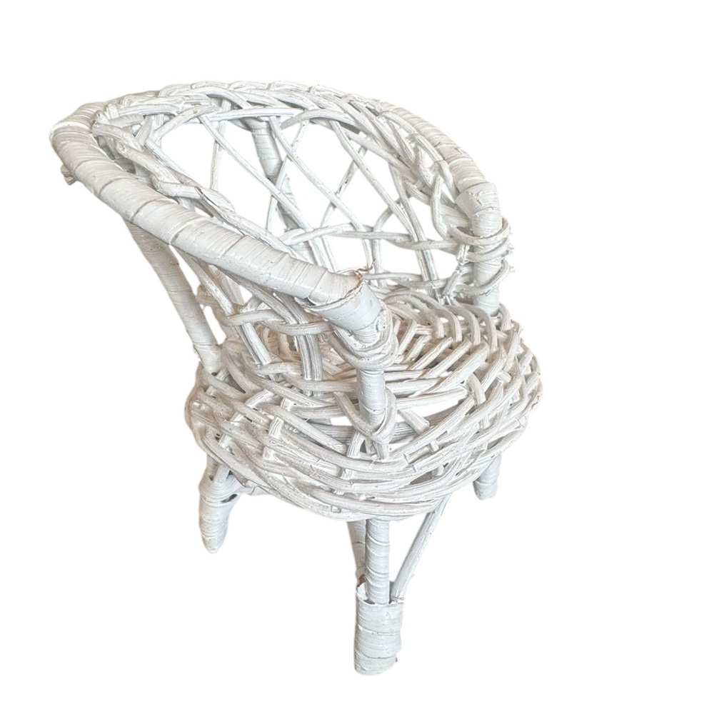 Small White Resin Wicker Doll Chair - Picture 3 of 6